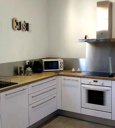 Bel F2 Pres De La * Ajaccio (Corsica)